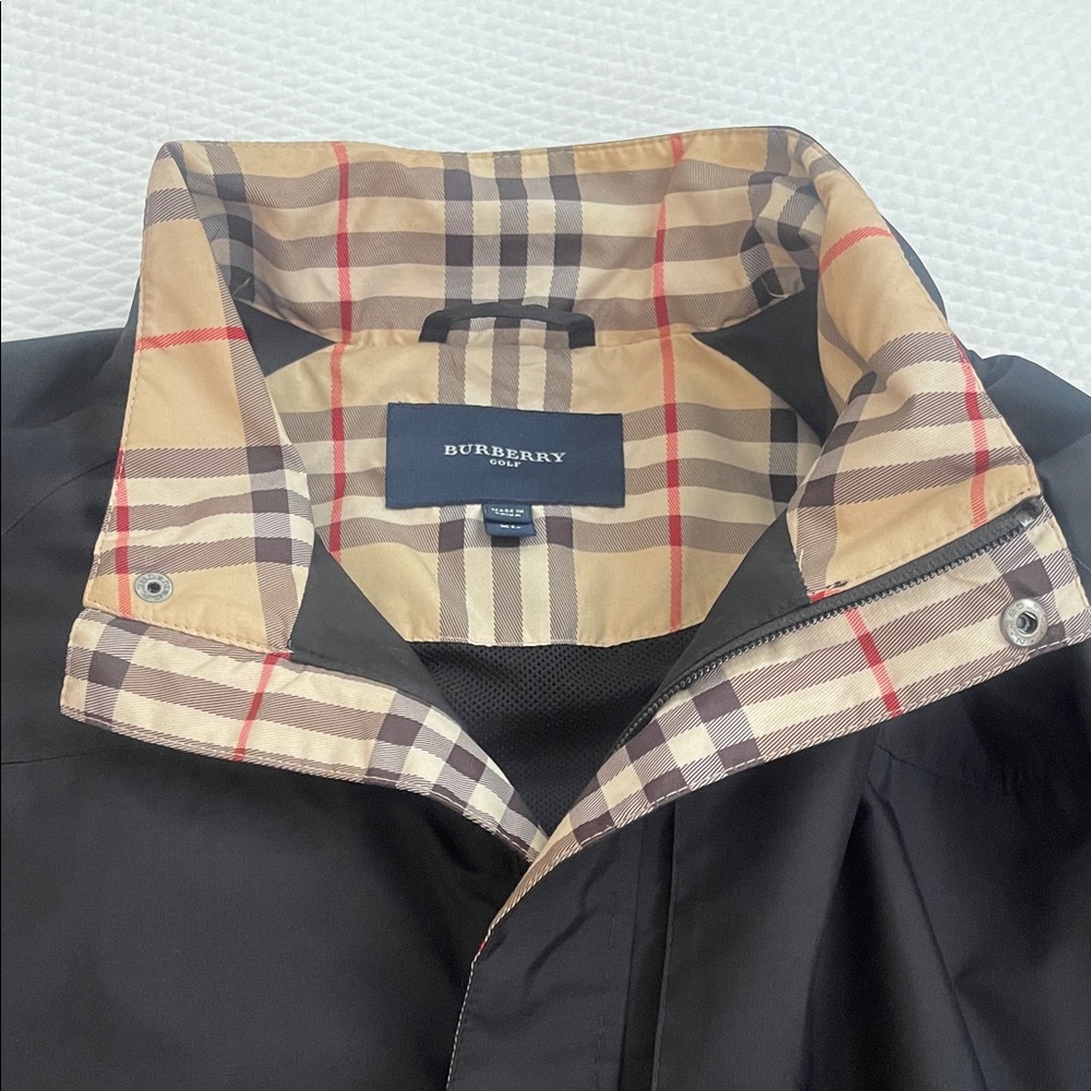 Burberry Black Raincoat with Classic Check Lining